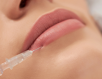 کلینیک دکتر ابدالی - تزریق ژل لب